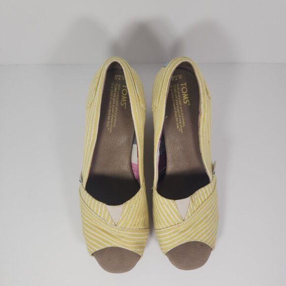 Toms Shoes Womens 7.5 Yellow Striped Fabric Wedge Cork Heels Peep Toe Slip On - Picture 3 of 10